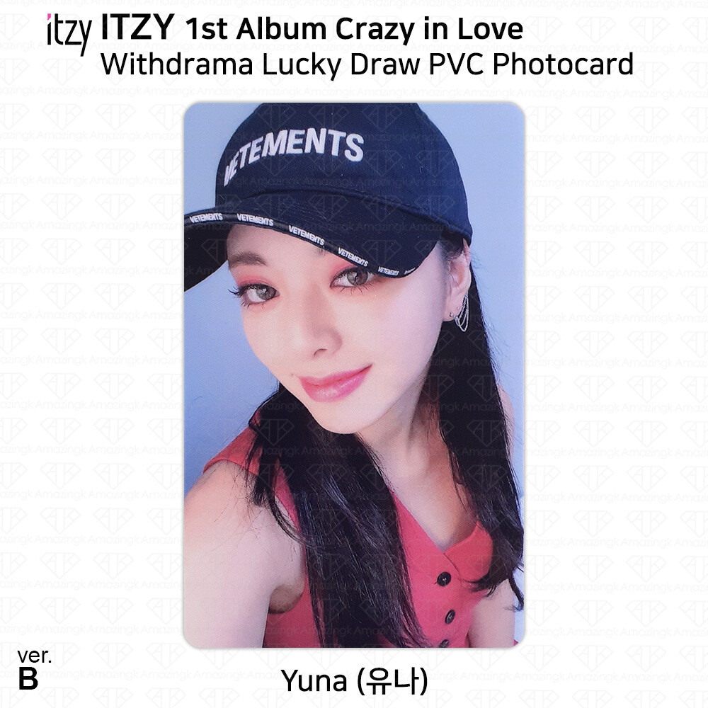 ITZY 1st Album Crazy In Love Official PVC Photocard ITZY 1st Album Crazy In Love Official PVC Photocard
