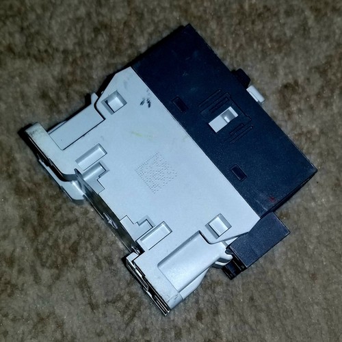 ABB AF09Z-40-00-21 4 Pole 25 Amp Non-Reversing Contactor 24-60V AC 20-60V DC - Picture 6 of 7