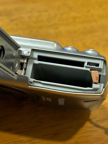 Canon PowerShot SD950 IS 12,1 MP silber mit Box getestet_Arbeit aus Japan - Bild 13 von 17