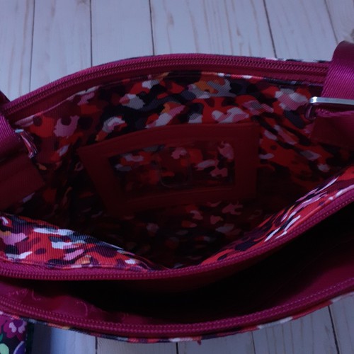 Vera Bradley Lighten Up RFID Triple Compartment Crossbody Red Black - Set of 2 - Picture 9 of 15