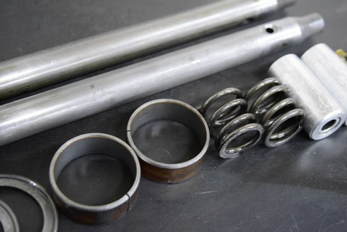 SUZUKI 1981 GS550 GS550L FORK SHOCK ABSORBER INTERNAL DAMPER CYLINDER SPRING SET - Picture 3 of 9