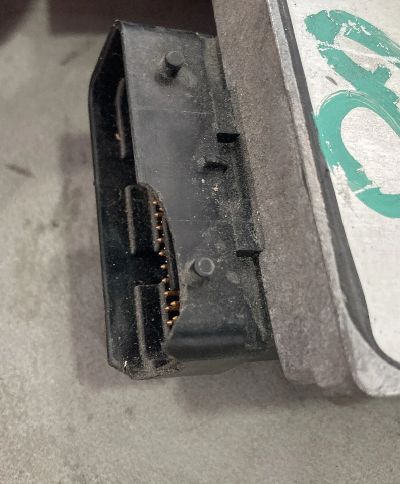 KIA OPTIMA 2006 ECU/ECM 39109-3E211 Foto 4 de 4