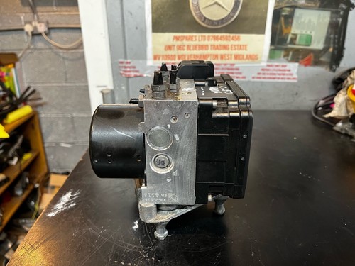 MERCEDES C250 W204 2014 GENUINE PUMP ABS CONTROL A1729014100 - Picture 9 of 12