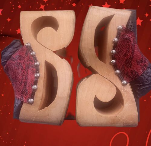 Vintage Platform Wood Heel Shoes 9 Red Snakeskin Print With Matching Dress L - Picture 2 of 9