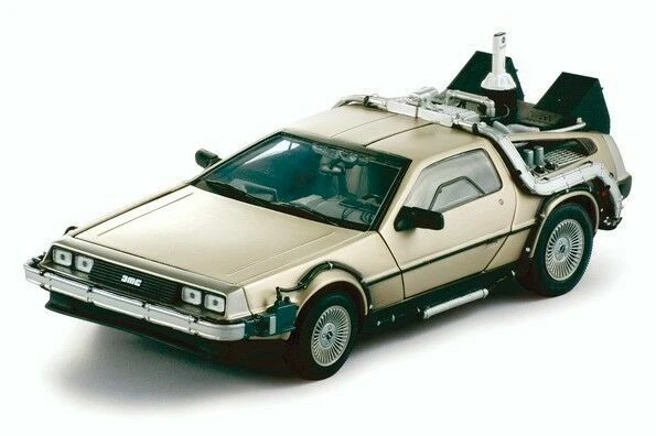 Voitures, camions et fourgons miniatures en retour vers le futur DeLorean