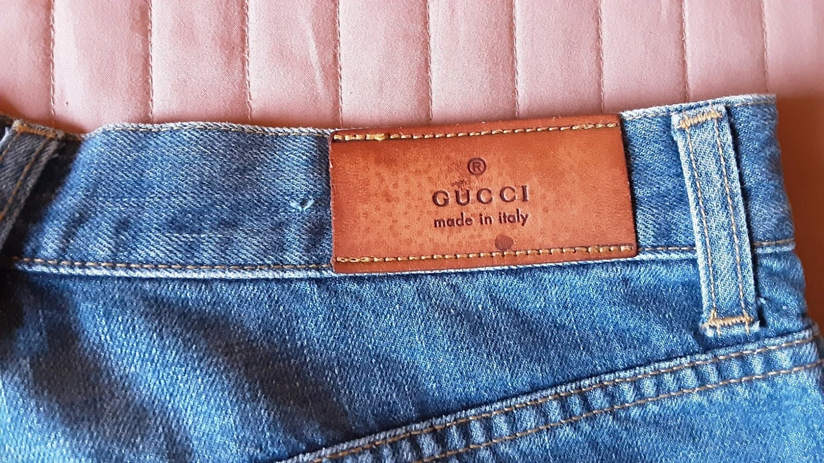 Gucci denim blue jeans five pocket pants button fly cotton size 46 excellent