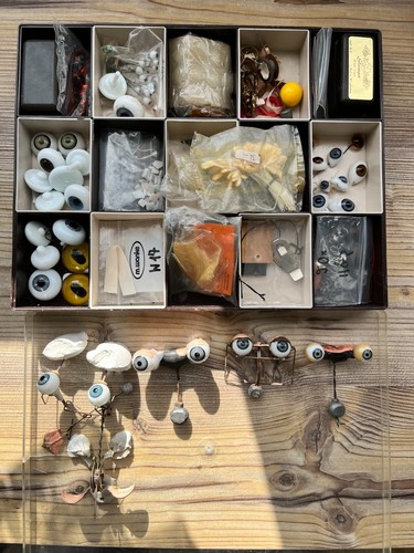 Großes Puppendoktor Set- Schelmenaugen, Paperweight Augen, Zähne - Bild 1 von 8