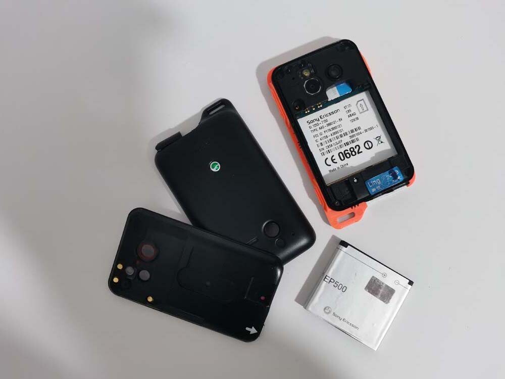 Sony Ericsson Xperia Active ST17i ST17a Full phone Unlocked 