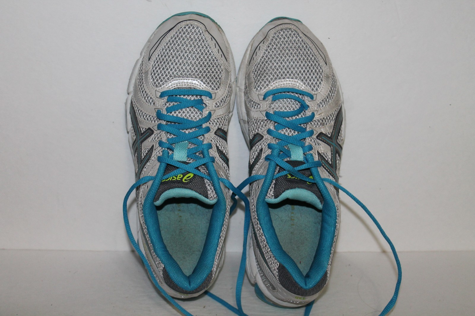 reebok new sports shoes