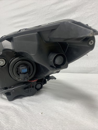 2018 2019 Subaru Outback Right Passenger Side Headlight Halogen LED Legacy - Picture 13 of 19