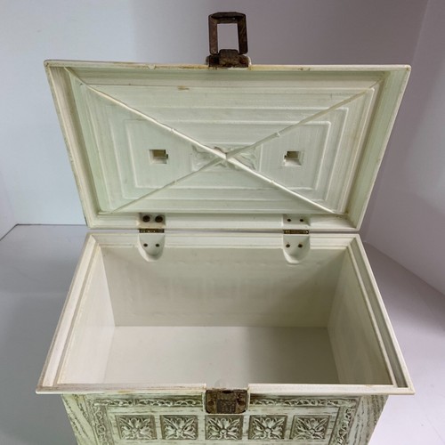 Vintage Max Klein Sewing Box Faux Wood Plastic Storage with Contents Supplies - Picture 11 of 12