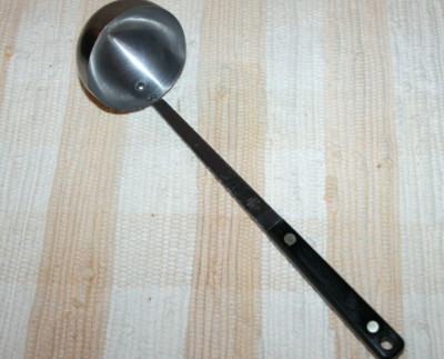 VINTAGE FLINT ARROWHEAD STAINLESS LADLE BLACK HANDLE 12'' KITCHEN UTENSIL USA