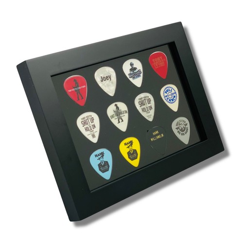 Plectrum SPECTRUM™ 5" x 7" BLACK Horizontal Guitar Pick Display FRAME INCLUDED! - Picture 2 of 8