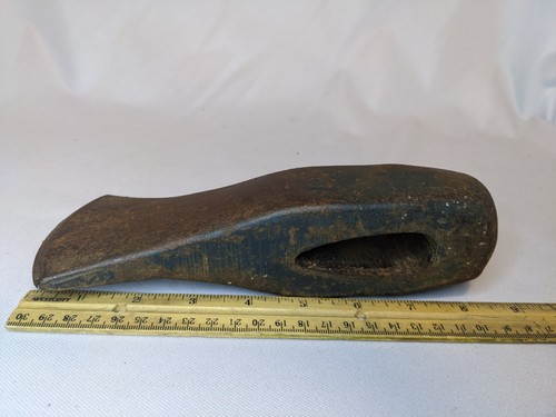 Vintage Axe Head Marked US & V 8.5 Inches 5.5 Pounds Well Worn Man Cave Workshop - Picture 21 of 24