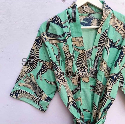 Soft & Breathable Cotton Kimono Robe - Perfect for Home - Ideal for All Seasons - Picture 5 of 6