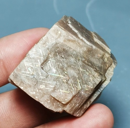 Raw Natural Golden Blackcurrant Iolite Stone Cordierite Stone Reiki Healing - Picture 6 of 10