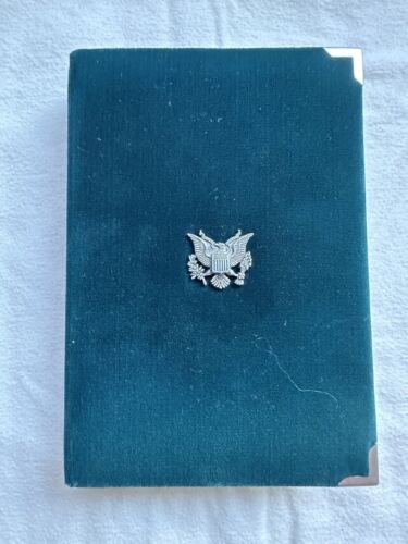1990 US Mint Prestige Proof Set with Silver Dollar Box & COA - Picture 2 of 10