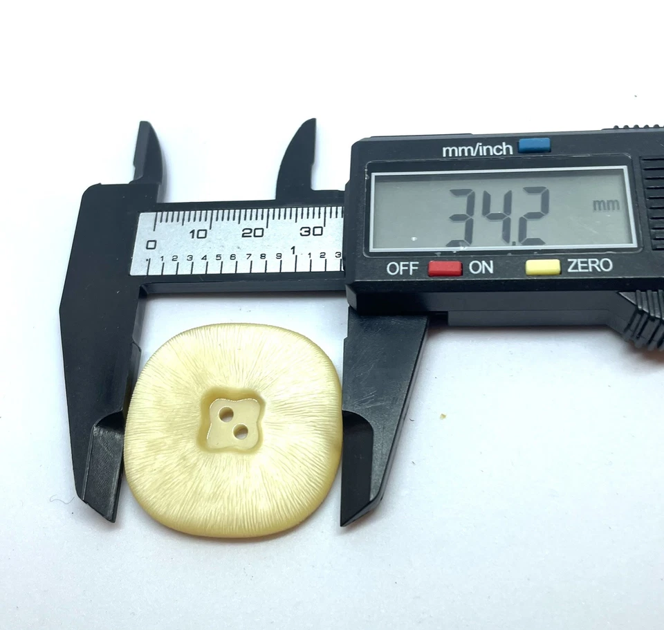 34mm X 4pcs Cream Pale Yellow Square Sunk 4 Hole Buttons Jacket - Image 4 of 4