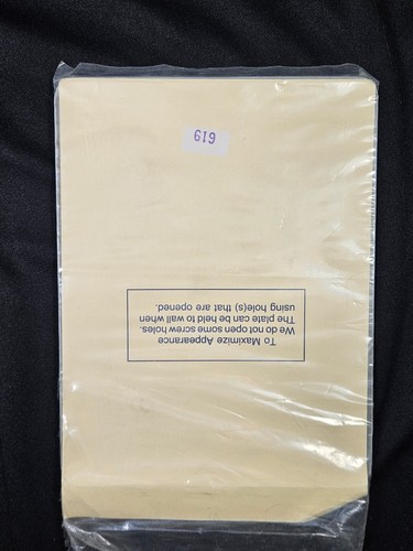 A Switch in Art 3-Toggle Switchplate Cover/Black Cat, Yellow Flowers/New in Pkg. - Picture 4 of 7