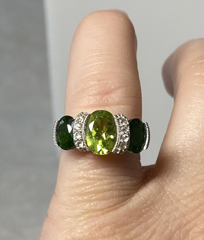 Sterling Silver Chrome Diopside Peridot and White Topaz Ring Sterling Silver Chrome Diopside Peridot and White Topaz Ring