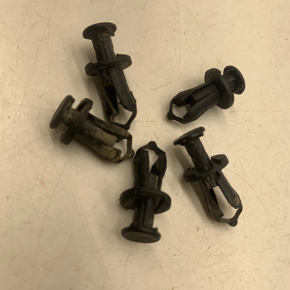 Clip protector contra salpicaduras - Honda Pioneer 500 2015 Foto 2 de 3