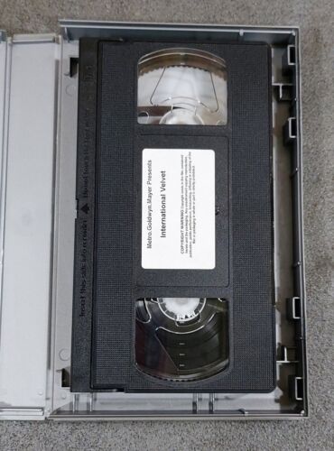 International Velvet - Big Box VHS Movie Video Cassette Tape (VB4) - Picture 3 of 3