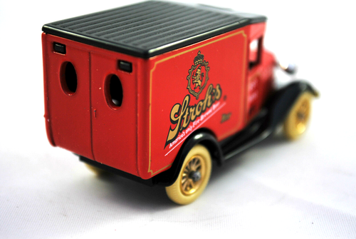 FORD A Van LLEDO DIECAST en librea de cerveza preparada al fuego única de STROH SIN USAR, EN CAJA - Imagen 7 de 10