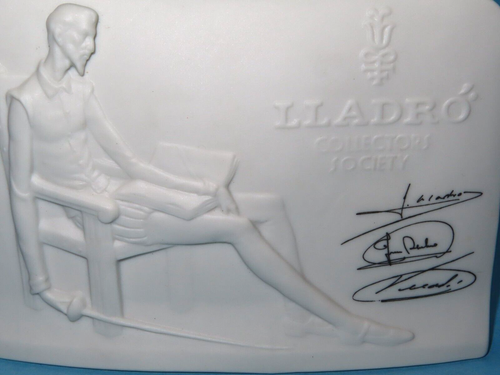 Vintage LLADRO Collectors Society Don Quixote Porcelain Bisque Plaque Sign 1985 - Picture 2 of 9
