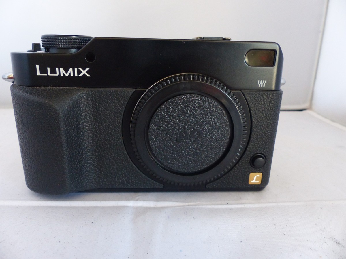 Panasonic - 美品Panasonic DMC−L1 DMC-L1-K※ボディ Panasonic LUMIX DMC-L1 7.5MP Digital SLR Camera - Black