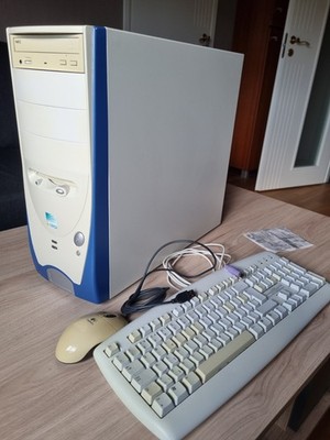 Vintage Retro Gaming PC / Win98 / Intel D815EGEW / Tualatin Celeron 1.3GHz
