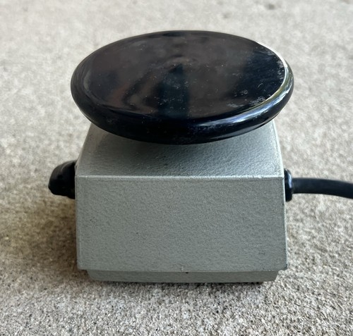 Vintage HR Dental Vibrator No. 1 Heavy Duty Metal 4" Diameter 3-speed 6258 - Picture 7 of 9