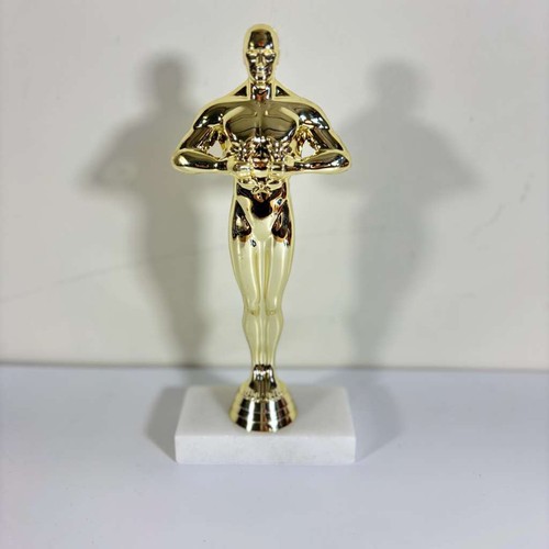 "Figura de Oro Trofeo 9"" Hombre Sosteniendo Corona Base de Mármol Ganador de Hollywood Victoria" - Imagen 1 de 7