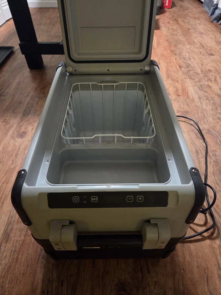 Enfriador eléctrico portátil y congelador profundo Dometic  Foto 3 de 3