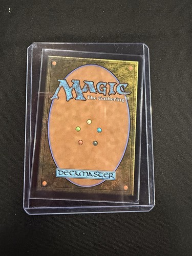 MTG - Yuna, Grand Summoner (Borderless) (Surge Foil): Final Fantasy Foil - Picture 2 of 2