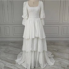 Vintage White Wedding Dresses Square Neck Ruffle Tiered Lace Floral Bridal Gowns
