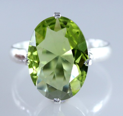 Zertifizierter natürlicher olivgrüner Peridot 11,80 kt ovaler Edelstein neuestes Design Ring - Bild 7 von 7