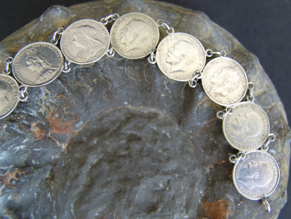 FEINES ECHT SILBERMÜNZ ARMBAND MIT ANTIKEN ENGLISCHEN SILBER MÜNZEN - Bild 3 von 4
