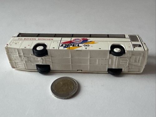 M312 Rietze MB O 303 15 RHD FC Bayern München Mannschaftsbus Mercedes Benz 1:87 - Picture 8 of 8