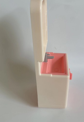 Doll/ Barbie Sink, Fridge, Micro, Washer Greenbrier Intl See Pics For Condition - Picture 16 of 21