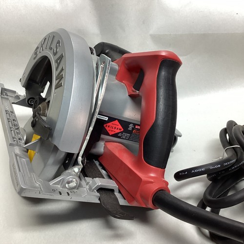 SKILSAW F01267M800 Circular Saw- Free Shipping - Picture 5 of 7
