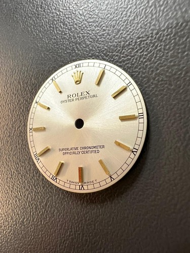 Original Dial Rolex No Date Size 24mm Silver, Yellow Index - Quadrante cal 2130 - Imagen 2 de 3