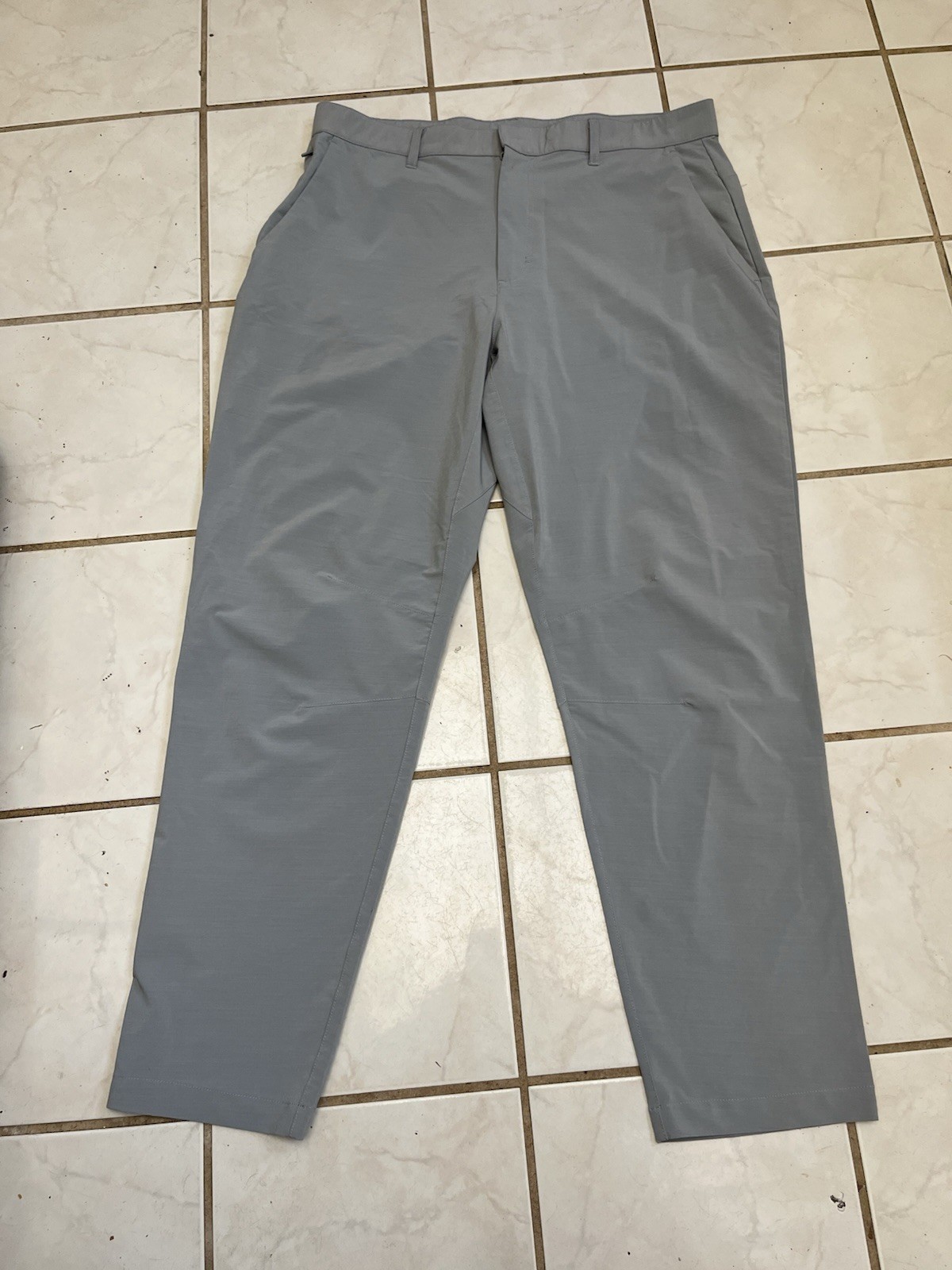 FABLETICS Light Grey Microfiber Multi-Pocket THE … - image 1