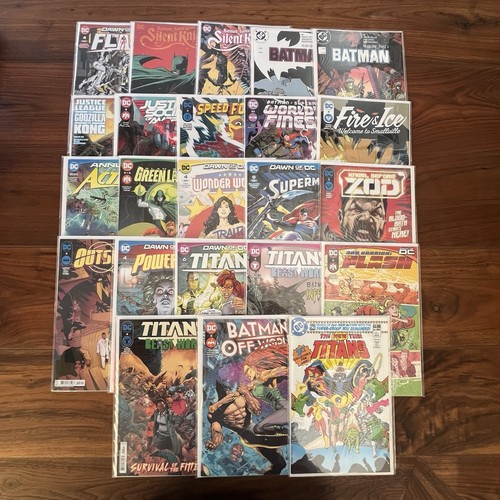 DC Comics und Dawn Of DC Comics 23 Stück - Bild 1 von 9