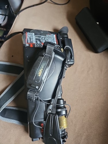 Vintage Sharp VL-S860 Camcorder/Hard Plastic Case/KEYS in Ex Con For Its Age - Picture 6 of 17