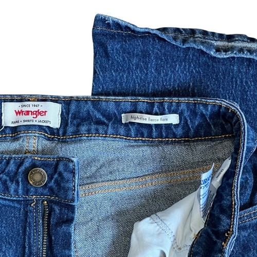 Wrangler Women’s Sz 14 High Rise Flare Jeans Western Stretch Denim Embroidered - Picture 7 of 16