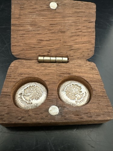 RAR - MR Zeke handgegossen 0,55 Ozt Fynsilber (Feinsilber) Barren in Holzbox - Bild 1 von 7