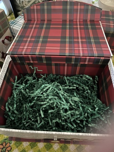 Dog Lovers Gift Box Reusable - Picture 2 of 6
