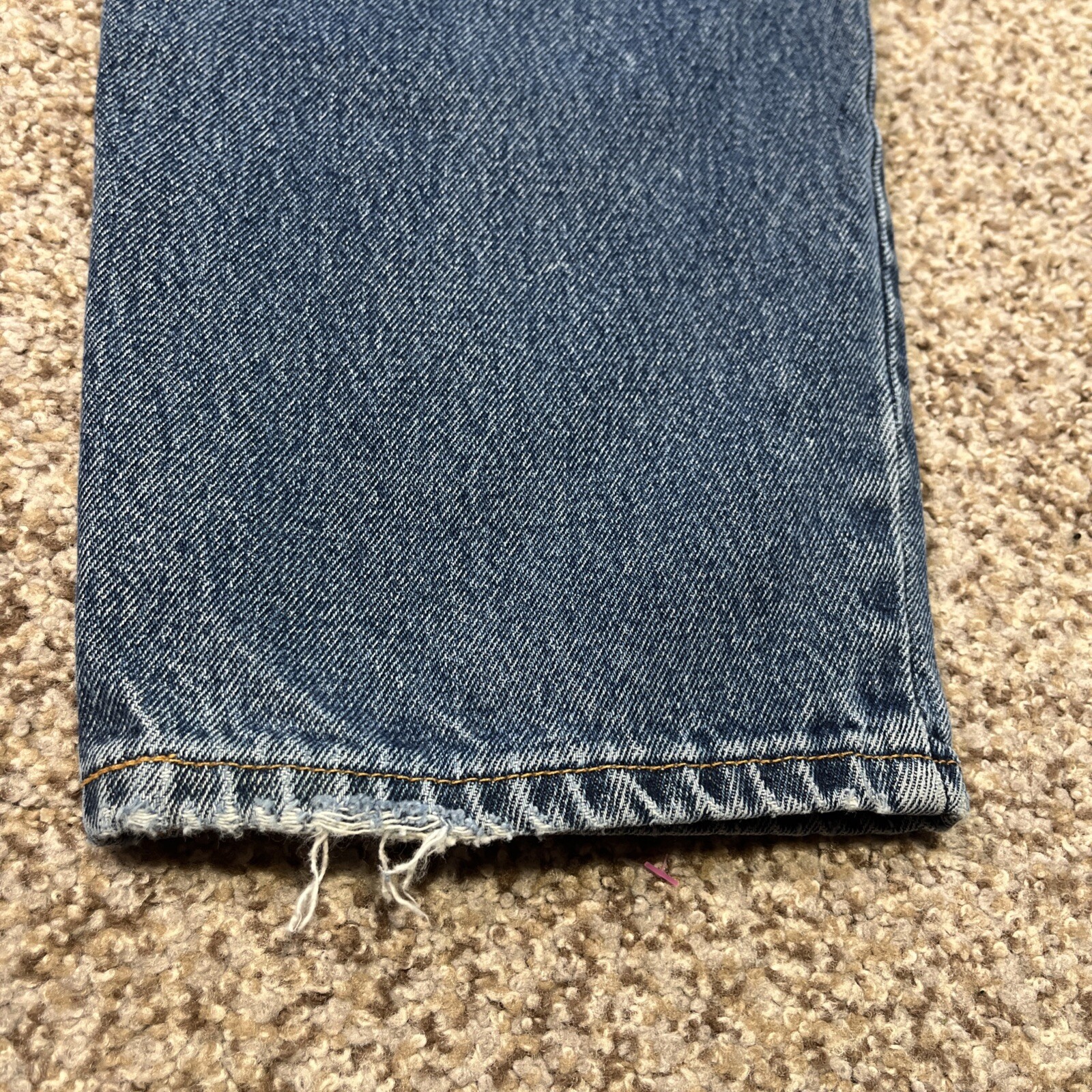 Vintage Levis Jeans Mens 30x29 Blue 550 Relaxed Tapered Leg Denim - View 13