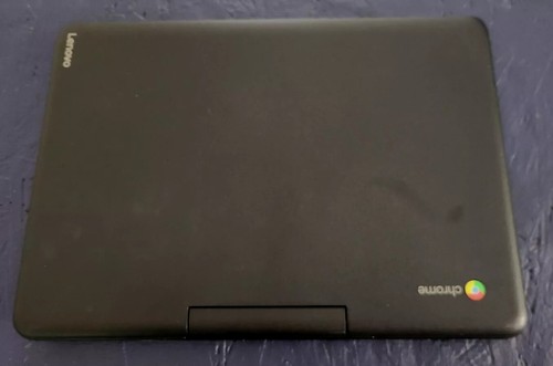 N23 Chromebook (Lenovo) - Type 80YS AS IS/WEBCAM DOES NOT WORK - Picture 3 of 12