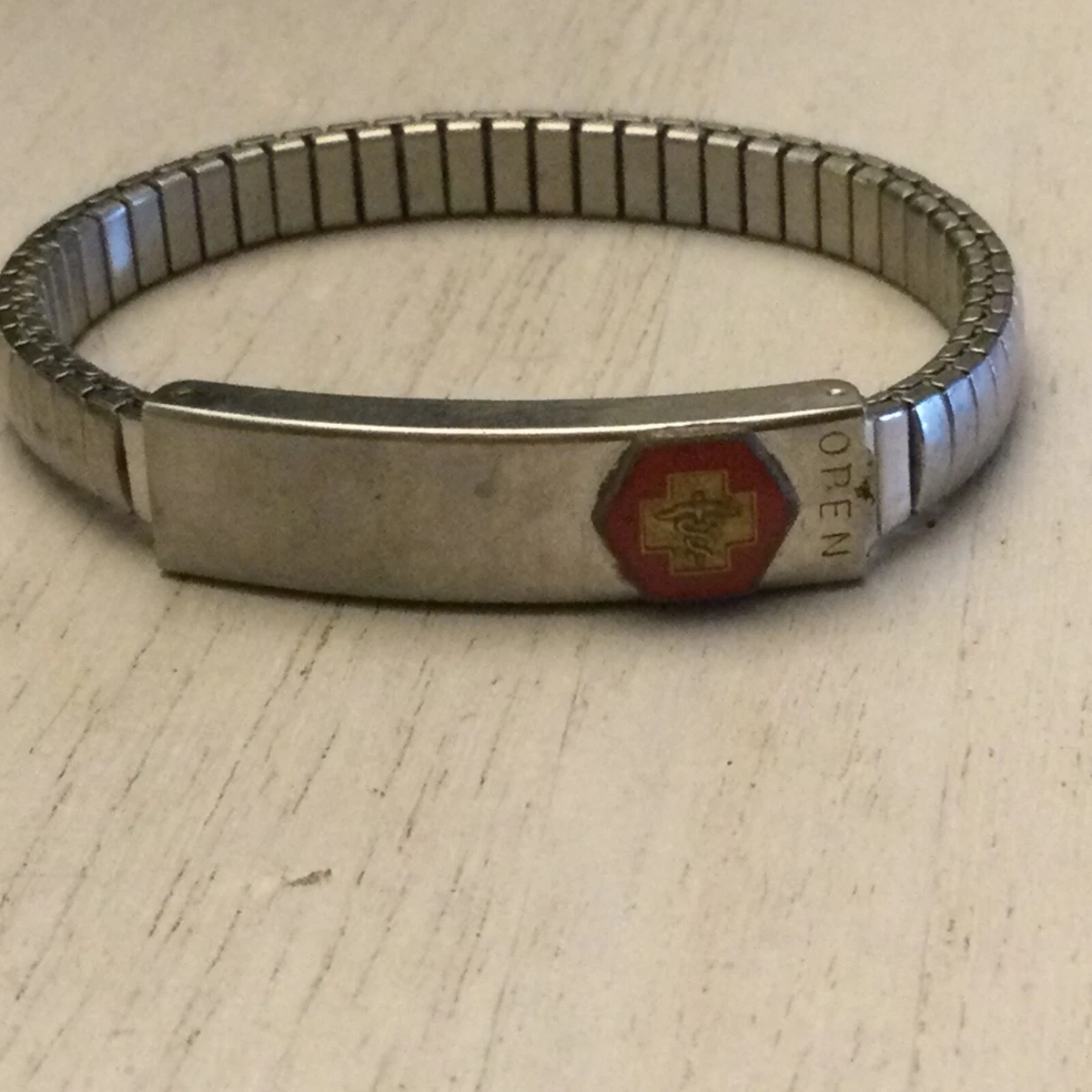 Medicare bracelet 2024